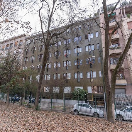 The Best Rent - Gorgeous One-Bedroom Apartment In Ticinese Milão Exterior foto