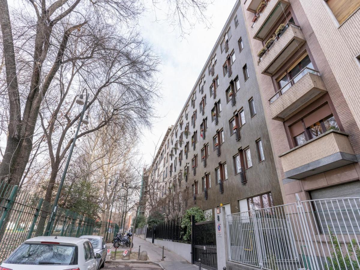 The Best Rent - Gorgeous One-Bedroom Apartment In Ticinese Milão Exterior foto