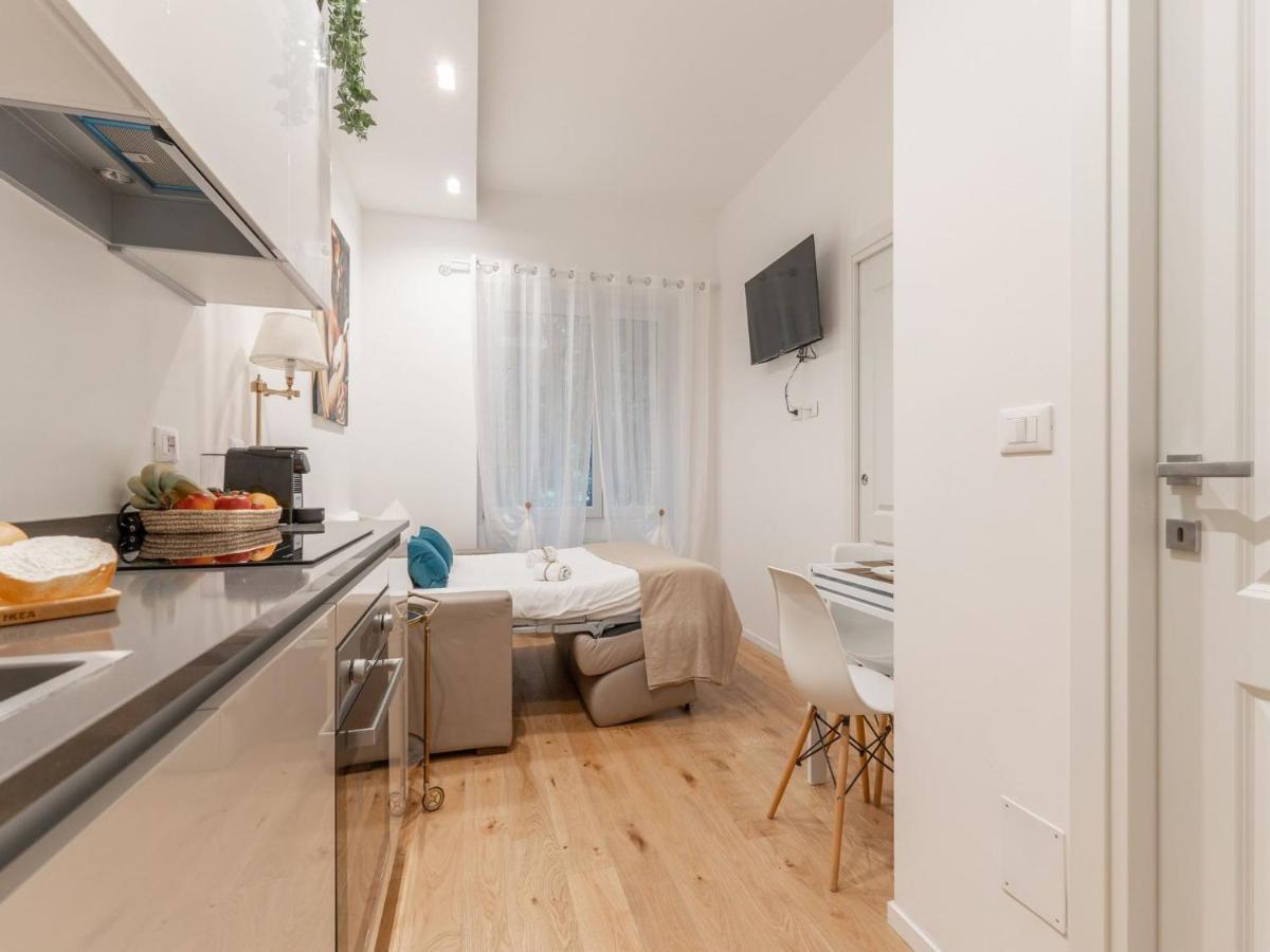 The Best Rent - Gorgeous One-Bedroom Apartment In Ticinese Milão Exterior foto