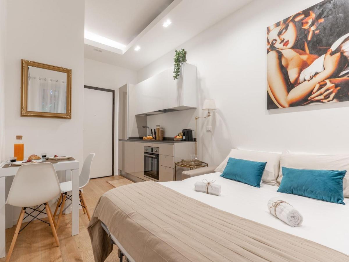 The Best Rent - Gorgeous One-Bedroom Apartment In Ticinese Milão Exterior foto